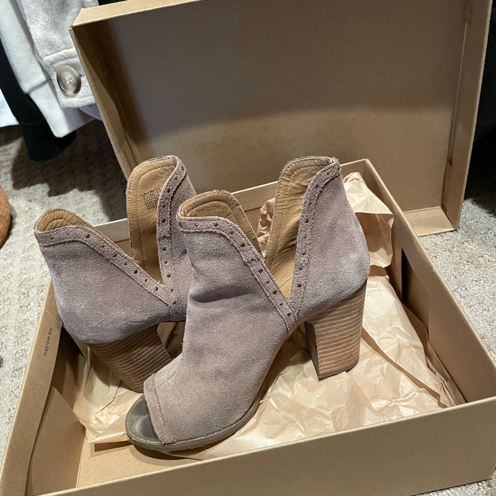 Steve Madden booties